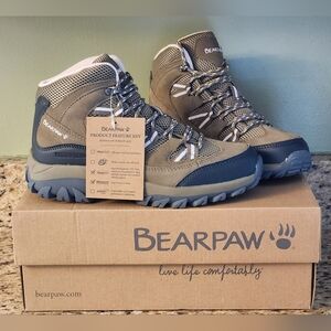 BEARPAW LADIES HIKING BOOTS, Sz 7